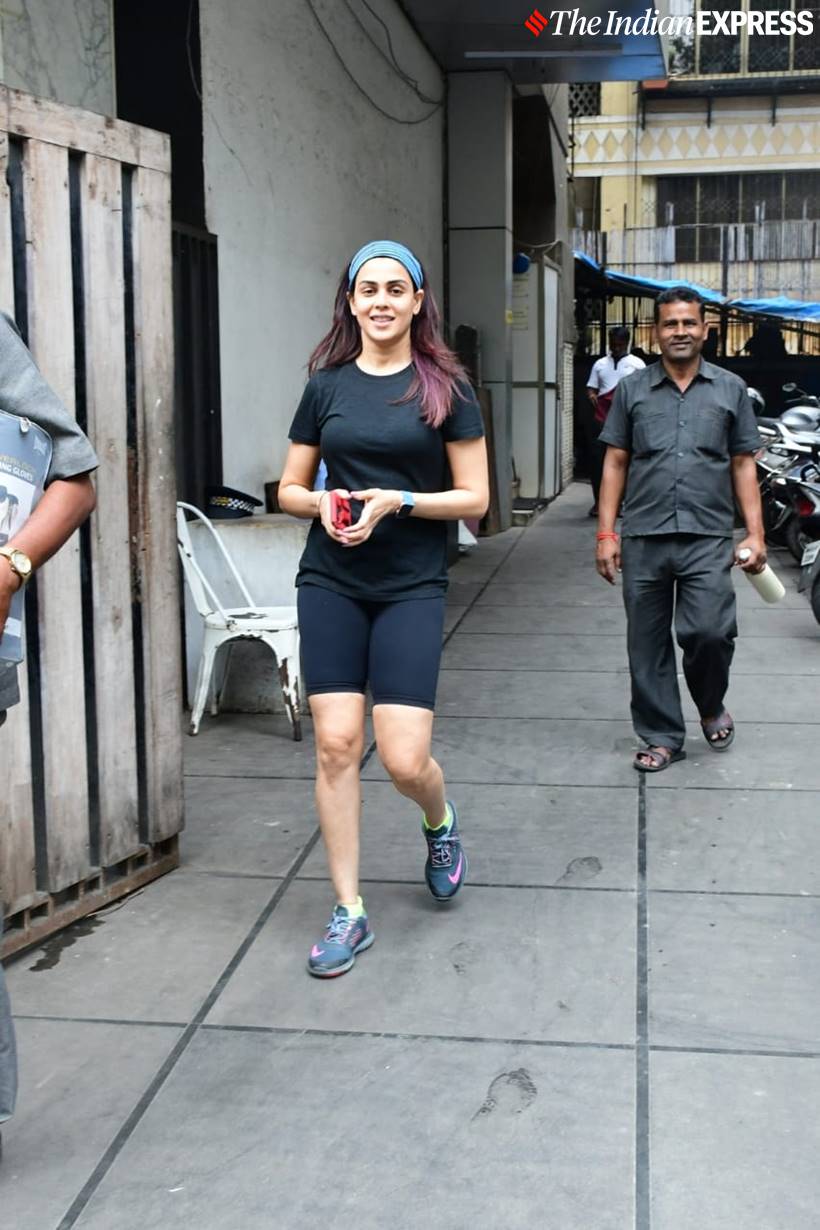 celeb spotting Genelia D'Souza