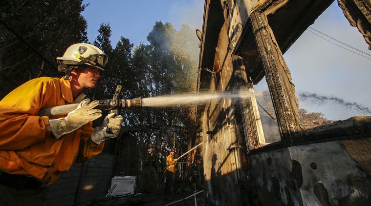 Celebrities Flee Multimillion Dollar Homes Burn In Los Angeles