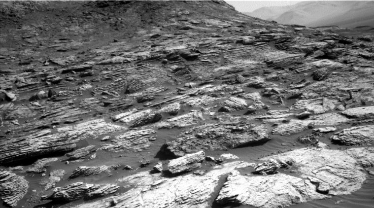 central butte, curiosity rover central butte images, nasa. mars, gale crater, central butte pictures