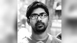 Debanjan Roy, Mahatma Gandhi dolls, Gandhi dolls, Gandhi toy figurines, dolls exhibition Debanjan Roy, Debanjan Roy Gandhi, indian express