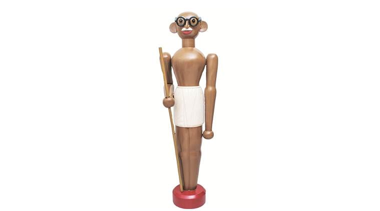 Debanjan Roy, Mahatma Gandhi dolls, Gandhi dolls, Gandhi toy figurines, dolls exhibition Debanjan Roy, Debanjan Roy Gandhi, indian express