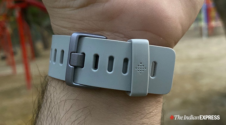 fitbit versa 2 qi charging