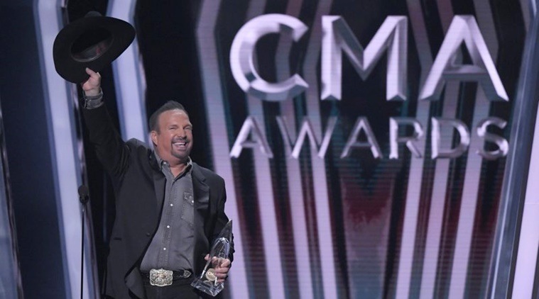 Garth Brooks wins Entertainer of Year at CMA 2019 - The Indian Express