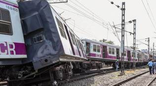 Hyderabad train collision, Hyderabad Kurnool Hundry Express, MMTS local train crashes, Hyderabad Kurnool Hundry Express crash, hyderabad train crash, hyderabad news