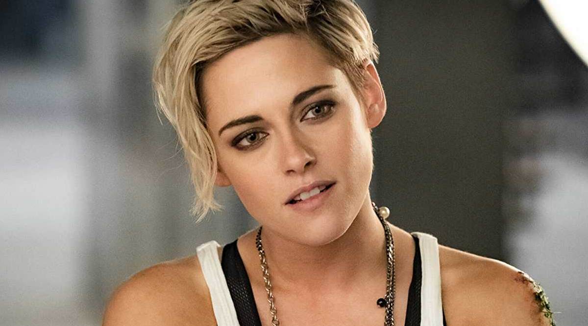 Didn't label sexuality of Kristen's character in Charlie's Angels:  Elizabeth Banks | Entertainment News,The Indian Express