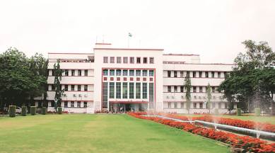 Pune news, Pune city news, Pune CSIR NCL, Pune NCL scientists poll duty, indian express news