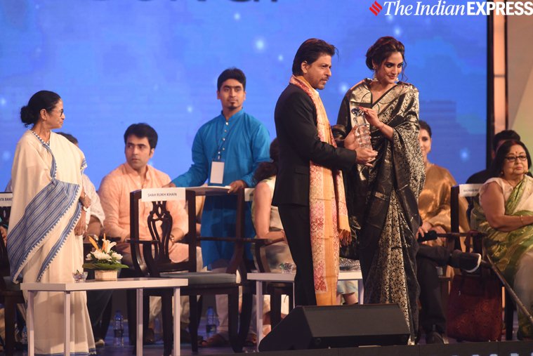 srk with nushrat jahaan