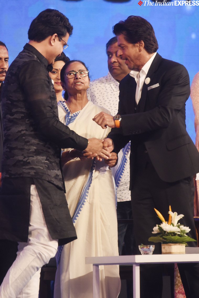 shah rukh khan sourav ganguly with mamata banerjee at KIFF 2019