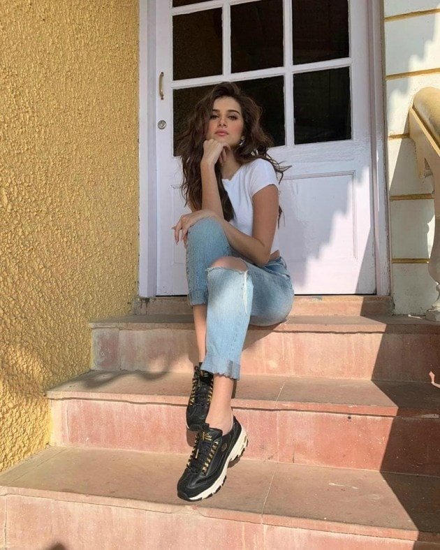 Celebrity social media photos: Janhvi Kapoor, Disha Patani, Sunny Leone