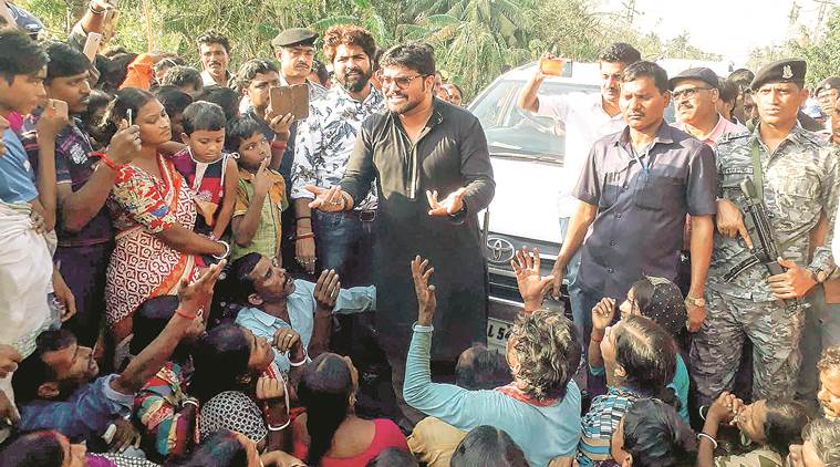 Babul visits Bulbul-hit areas, told to go back