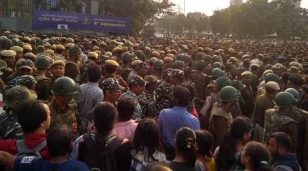 jnu students protest, jnu protests, jnu students clash with police