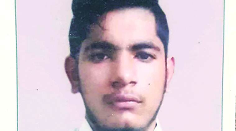 Okhla Estate Road accident, delhi student dies in Okhla Estate Road accident, delhi accident, delhi city news