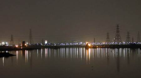 Weather forecast today LIVE UPDATES: Delhi air quality 'satisfactory' after rains, winds