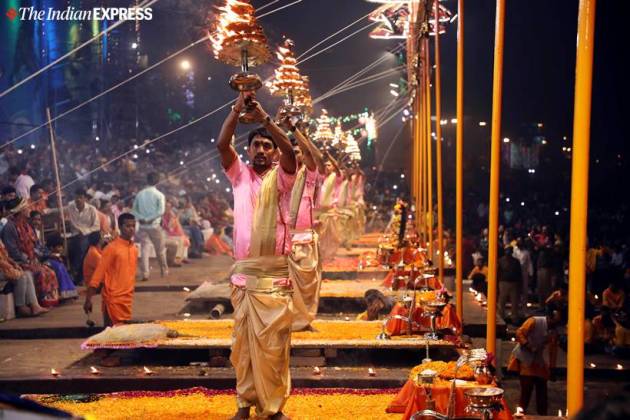 dev deepawali, dev deepawali varanasi, yamuna river, dev deepawali in varanasi, deepawali celebrations in varanasi, dev deepawali photos, india news, indian express