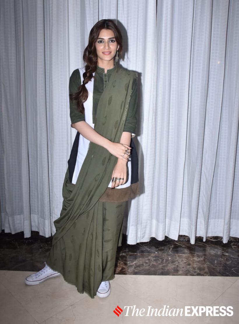 Kriti Sanon becomes face of THIS major retail brand, looks stunning in desi  wear! | People News | Zee News