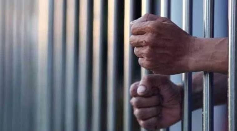 Maharashtra news, jail break ahmednagar, 5 flee jail in Karjat, maharashtra crime news, indian express