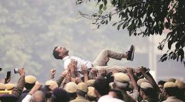 Revised hostel fee fails to quell protest, JNU says it will benefit poor students