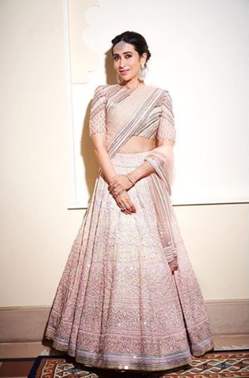 Buy Kareena Kapoor White with black Georgette Saree With Silk Blouse Online  - DMV8903