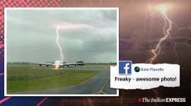 christchurch airport, lightning christchurch airport, plane lightning christchurch airport, emirates plane lightning, new zealand, viral news, indian express