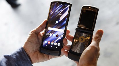 Motorola Razr is back with a foldable display and clamshell design