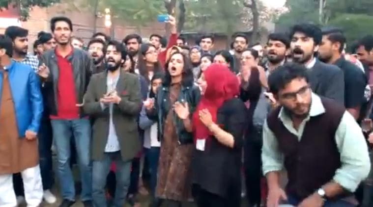 Faiz Festival, student protest Faiz Festival, Lahore student protest, Sarfaroshi kī Tamanna, trending, indian express, indian express news