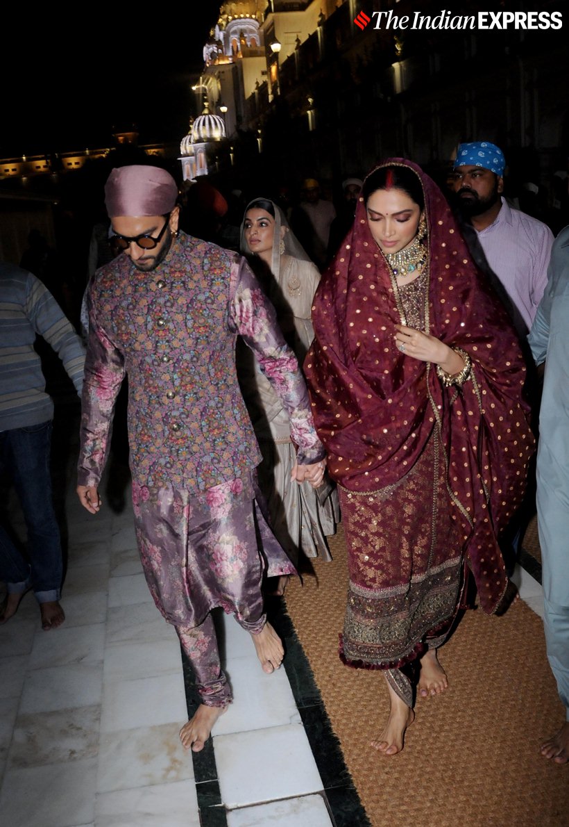 Deepika Padukone And Ranveer Singh Seek Blessings At Golden Temple