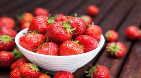 strawberries, benefits of strawberries, winter fruit, health, indian express, indian express news