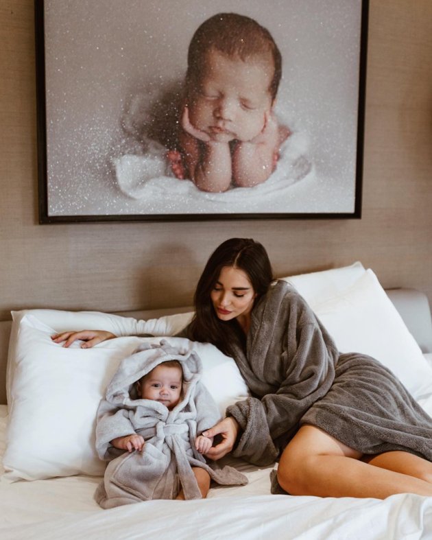 amy jackson son photo