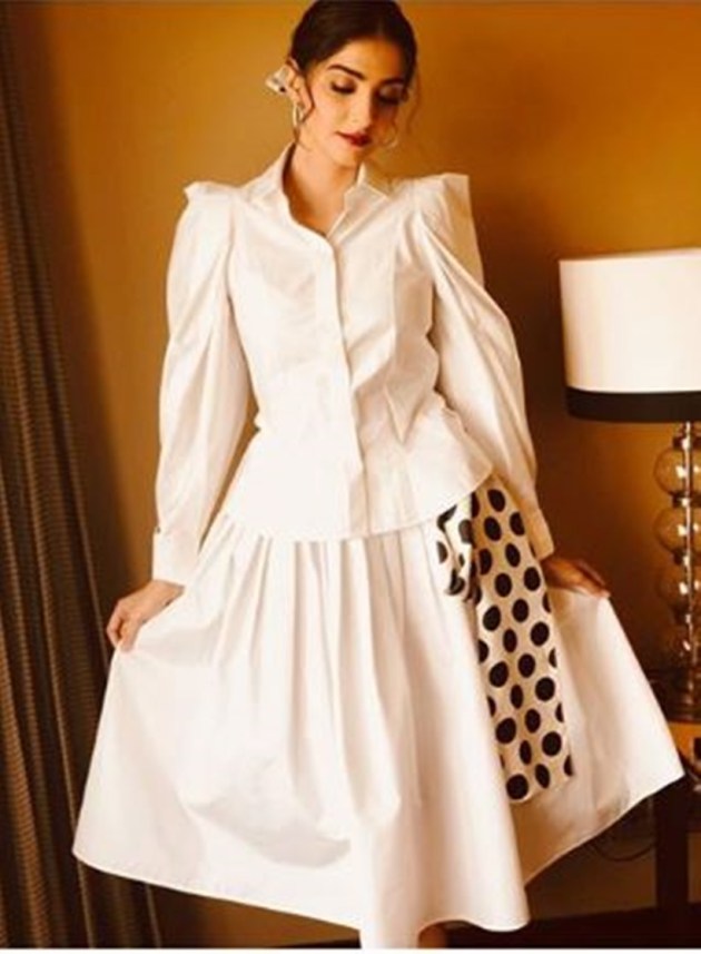 sonam kapoor latest photos, sonam kapoor recent photos, sonam kapoor, sonam kapoor fashion, celeb fashion, indian express. lifestyle