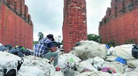 Bangldeshi in India Bangladeshis in India, Bangladesh, rag pickers, garbage, waste management, Thuburahalli, Haralur, Sarjapur, india news, Indian express
