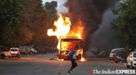 Delhi jamia photos, jamia protest photos delhi, delhi jamia citizenship protest, delhi protest photo, delhi jamia protest violence photos, indian express photos
