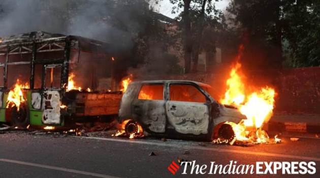 Delhi jamia photos, jamia protest photos delhi, delhi jamia citizenship protest, delhi protest photo, delhi jamia protest violence photos, indian express photos