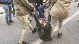 people detained outside uttar pradesh bhawan, CAA protest outside UP bhawan, citizenship amendment act protest, NRC protest, police violence, CAA violence, delhi news, indian express news