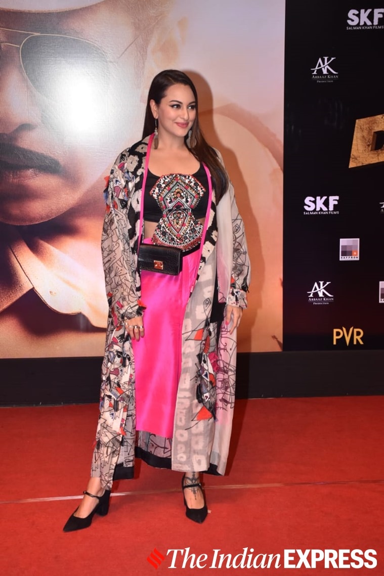 sonakshi sinha dabangg 3 promotions, dabangg 3 sonakshi sinha photos, sonakshi sinha latest photos, dabangg 3 movie, indian express, lifestyle, anamika khanna