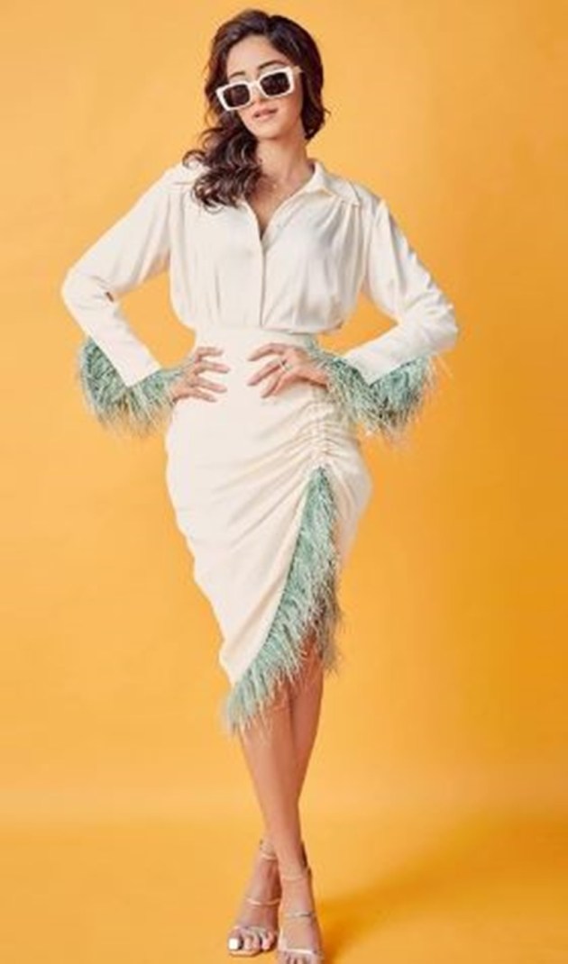 white outfit ideas, new year party outfit ideas, sonam kapoor latest photos, alia bhatt latest photos, katrina kaif latest photos, indian express, lifestyle photos