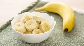 bananas, are bananas fruits or berries, banana at night in winter, banana during winter season, banana at night during winter, indianexpress.com, indianexpress, banana benefits, banana cravings,