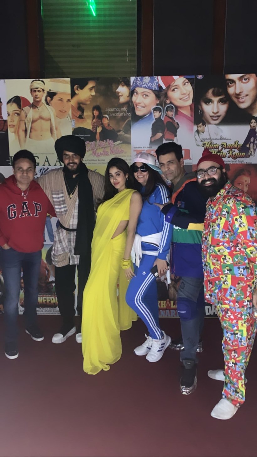 Bollywood Ladies Dress Like Party Loyalists For Birthday Boy Manish  Malhotras Gold Themed Party | Style & Beauty