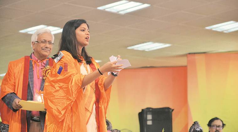 jadavpur university student tears apart copy of caa, jadvapur university student protest, jadavpur student protest against caa, Debosmita Choudhury, jadavpur protests against governor jagdeep dhankar