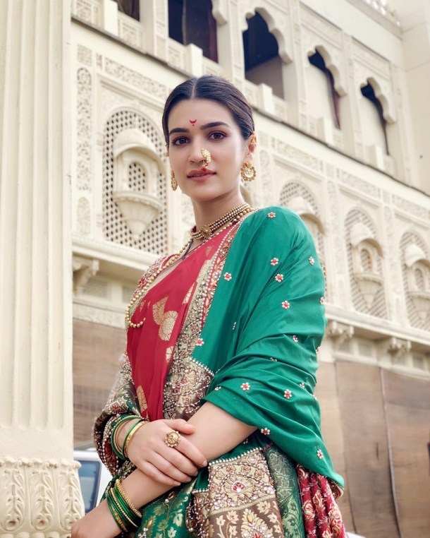 Celebrity social media photos: Deepika Padukone, Sharmila Tagore, Kriti