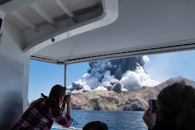 New Zealand volcano eruption, new zealand volcano photos, New Zealand volcano death toll, Volcano eruption New Zealand, new zealand latest news, World news, indian express