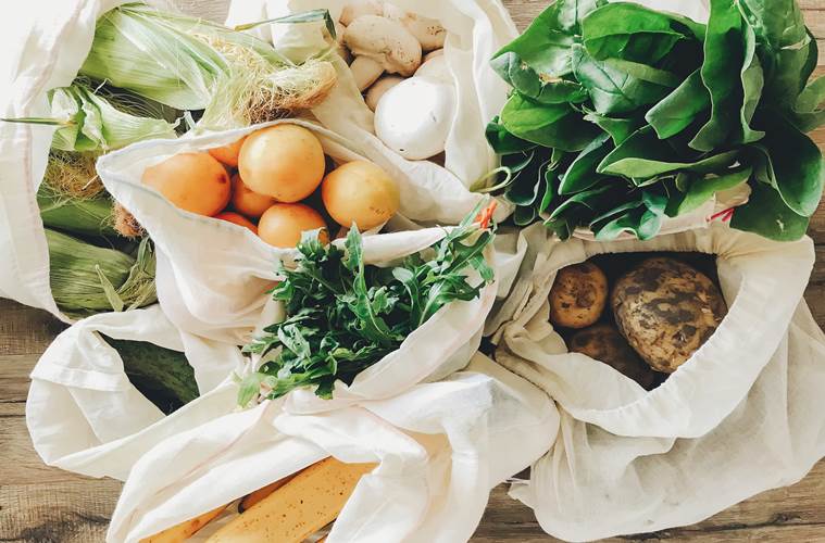 how to clean groceries, grocery cleaning, coronavirus pandemic, coronavirus lockdown, indianexpress, indianexpress.com, grocery shops, how to clean veggies, how to keep veggies clean, 