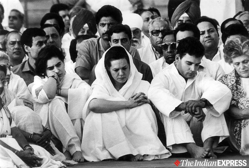 On Sonia Gandhi’s 73rd Birthday, Here Are Some Rare Photographs That ...