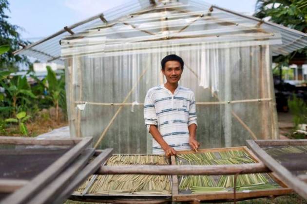 Vietnamese entrepreneur Tran Minh Tien, 3T, grass straw, wild grey sedge grass, lastic straw, environmentally friendly way, eco-friendly products, vietnam news, indian express