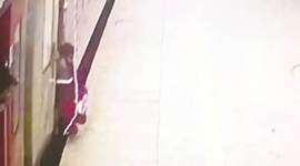 delhi Hazrat Nizamuddin railway station, woman dies at Hazrat Nizamuddin railway station, woman accident at Hazrat Nizamuddin railway station, accident at Hazrat Nizamuddin railway station, delhi city news