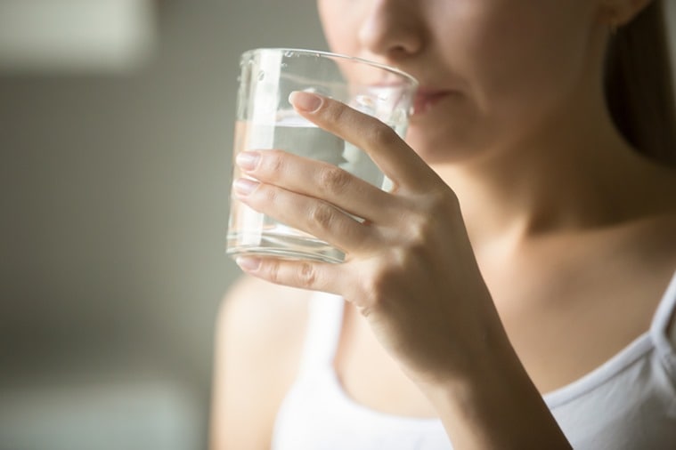 Does drinking warm water in summer help? - jedennews