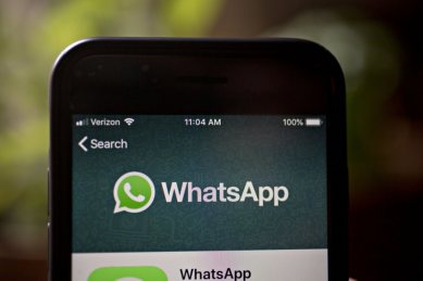 How to prevent others from reading your WhatsApp messages