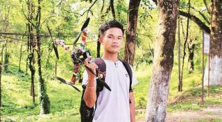 goggles for the blind, Arunachal Pradesh engineering student, Anang Tadar, Serendipity Arts Festival, assam protest, indian express news