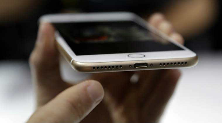 Here S Why Apple Doesn T Want To Switch To Usb Type C Technology News The Indian Express