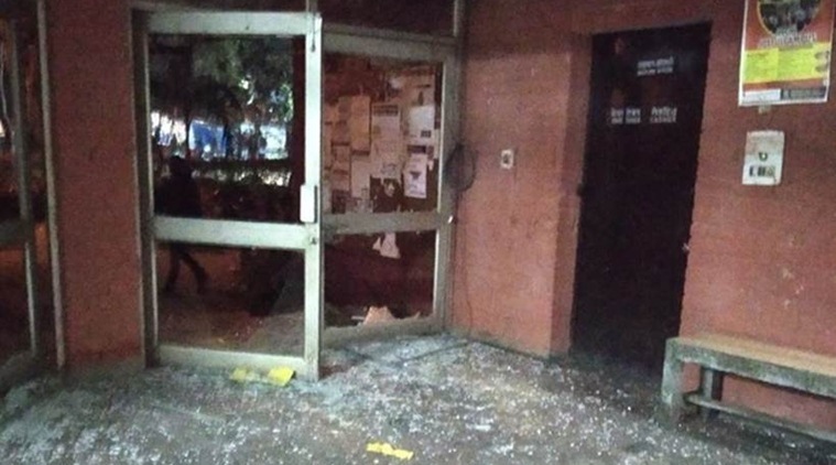 JNU violence: Masked men run riot inside campus for 3 hours, 26 injured