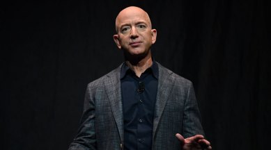 Jeff Bezos, Jeff Bezos phone hacking, WhatsApp Jeff Bezos, Jeff Bezos Mohammad Bin Salman, Bezos hacked